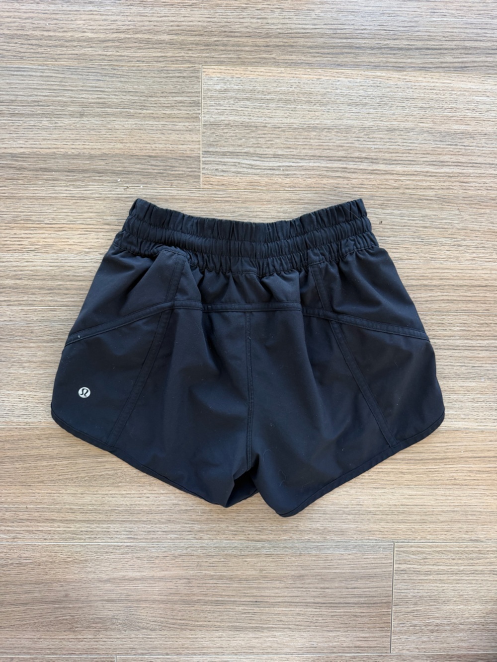 Lululemon track that shorts